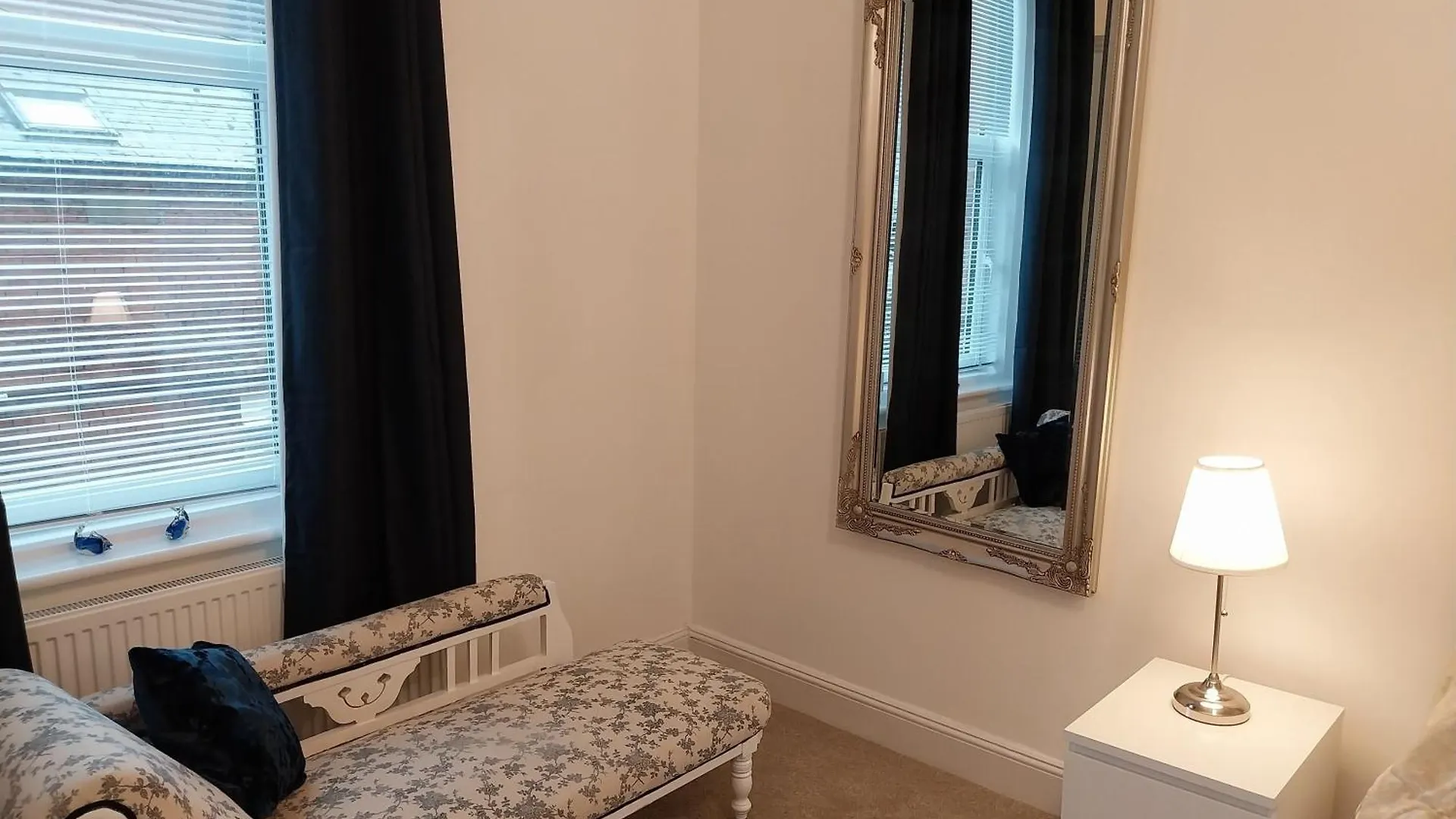 Apartment 21 Prince Of Wales Terrace - 2 Bed Ground Floor Flat Scarborough