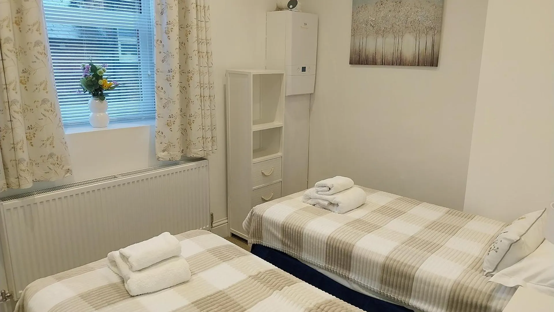 21 Prince Of Wales Terrace - 2 Bed Ground Floor Flat Scarborough