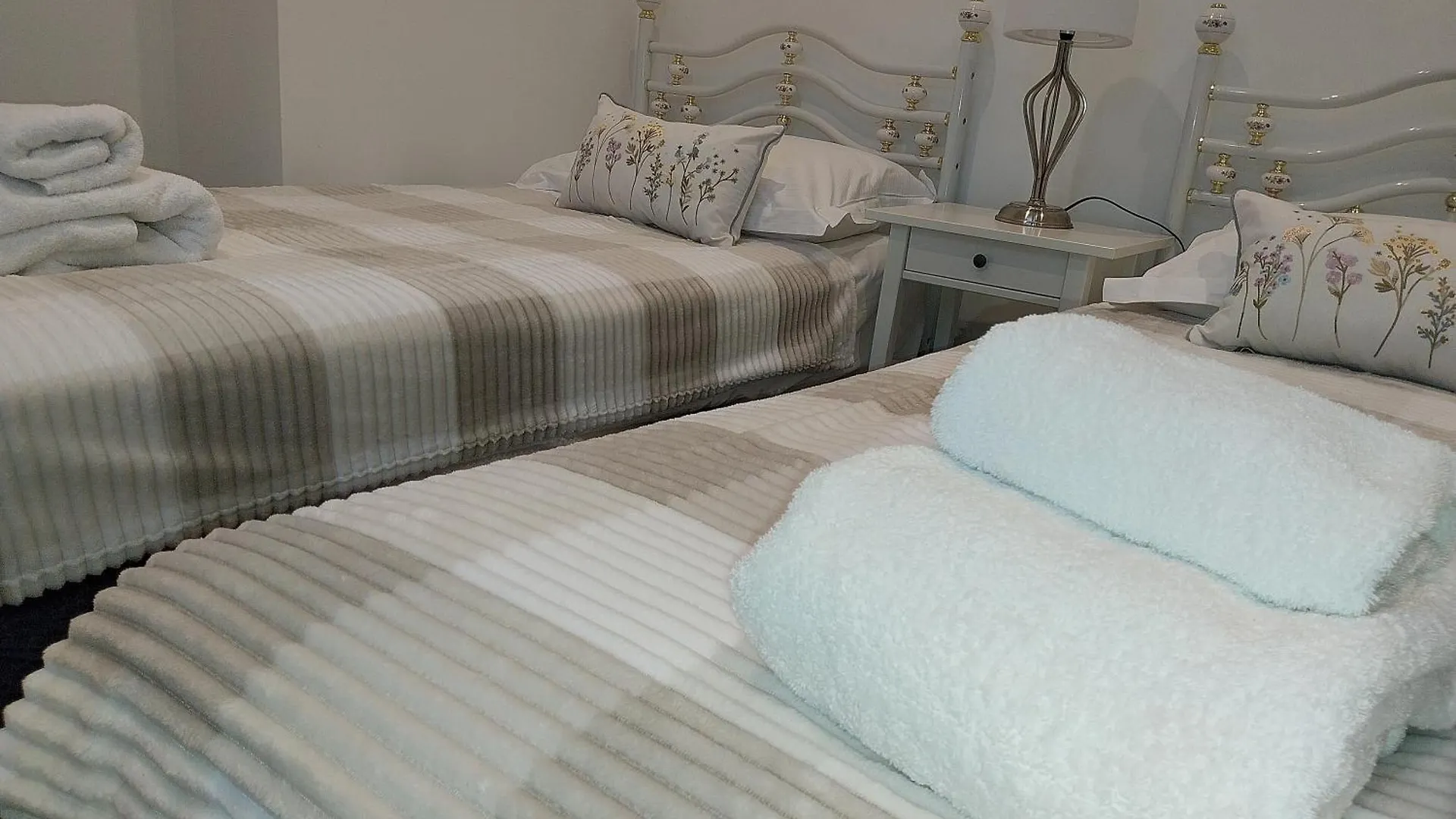 Apartment 21 Prince Of Wales Terrace - 2 Bed Ground Floor Flat Scarborough